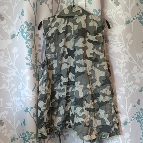 Camo Jacket/Vest ♡ - Picture 6 of 6